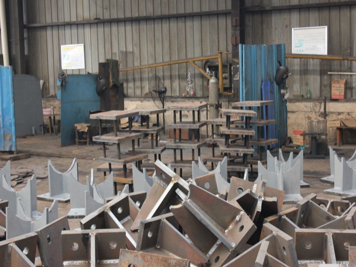 青岛螺栓球支座